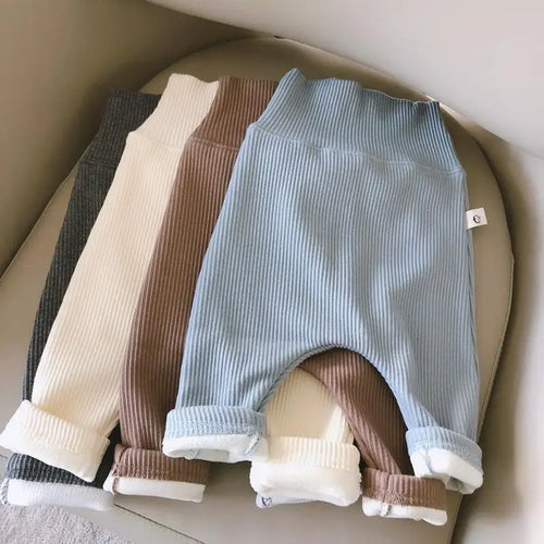 Pantalon bébé pour l’automne et l’hiver