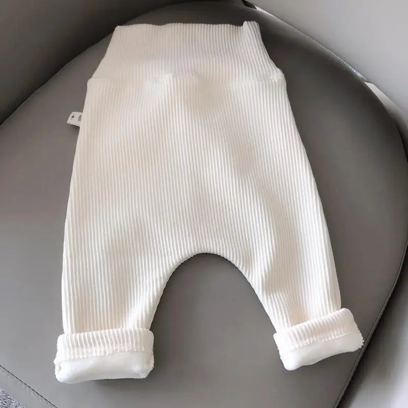 Pantalon bébé pour l’automne et l’hiver